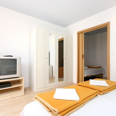Apartments By The Sea Promajna, Makarska - 2673 Номер фото